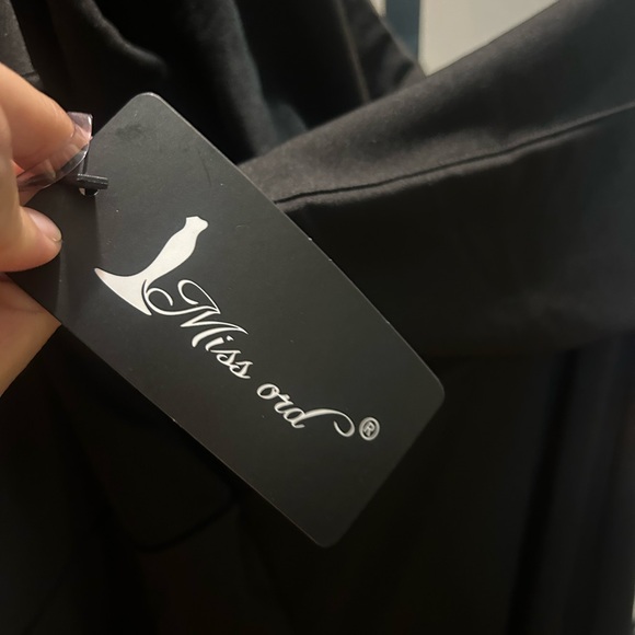 Miss Ord Black One Shoulder Maxi Dress - Picture 10 of 10